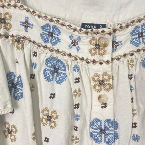 Torrid Linen Blend Embroidered Floral Flutter Sleeve Top - Picture 7 of 13